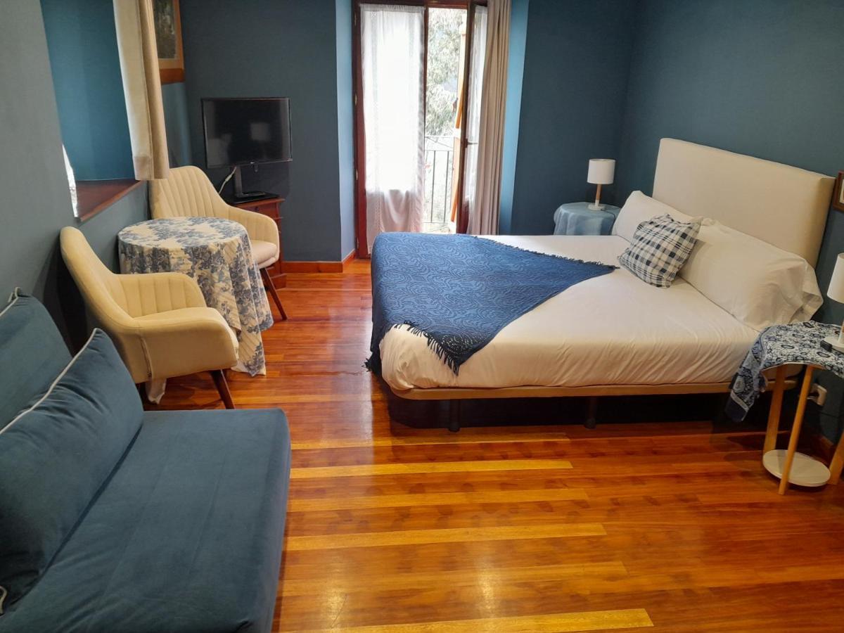 Urrezko Ametsa Guest House Sopuerta Ngoại thất bức ảnh