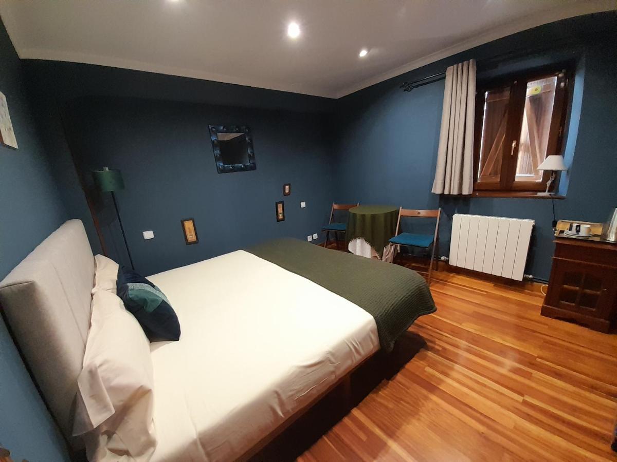 Urrezko Ametsa Guest House Sopuerta Ngoại thất bức ảnh