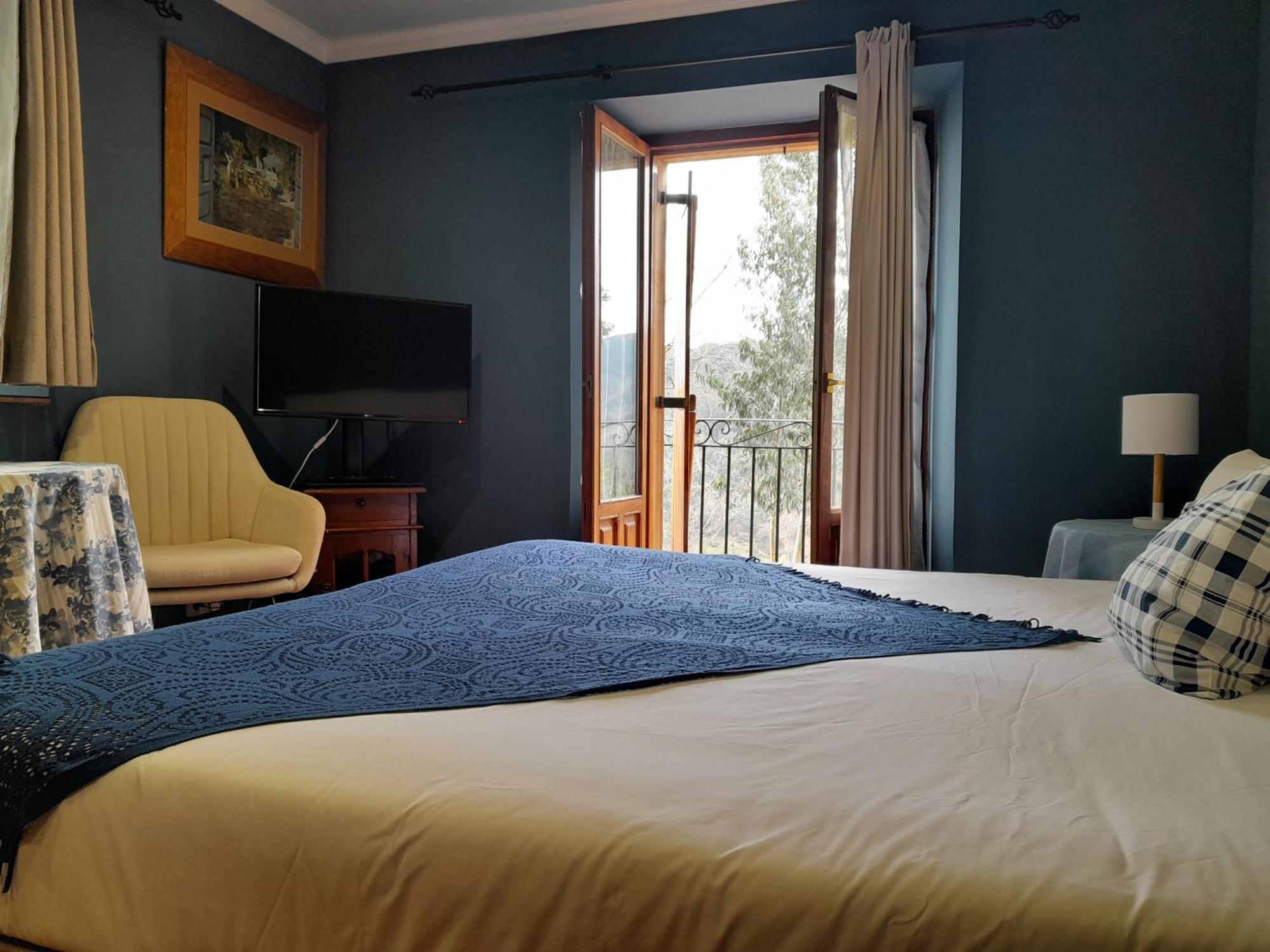 Urrezko Ametsa Guest House Sopuerta Ngoại thất bức ảnh