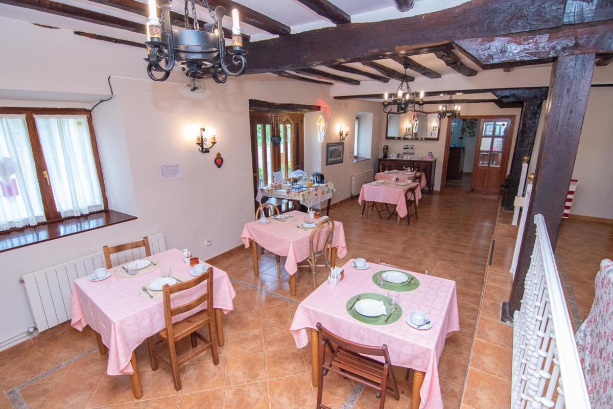 Urrezko Ametsa Guest House Sopuerta Ngoại thất bức ảnh