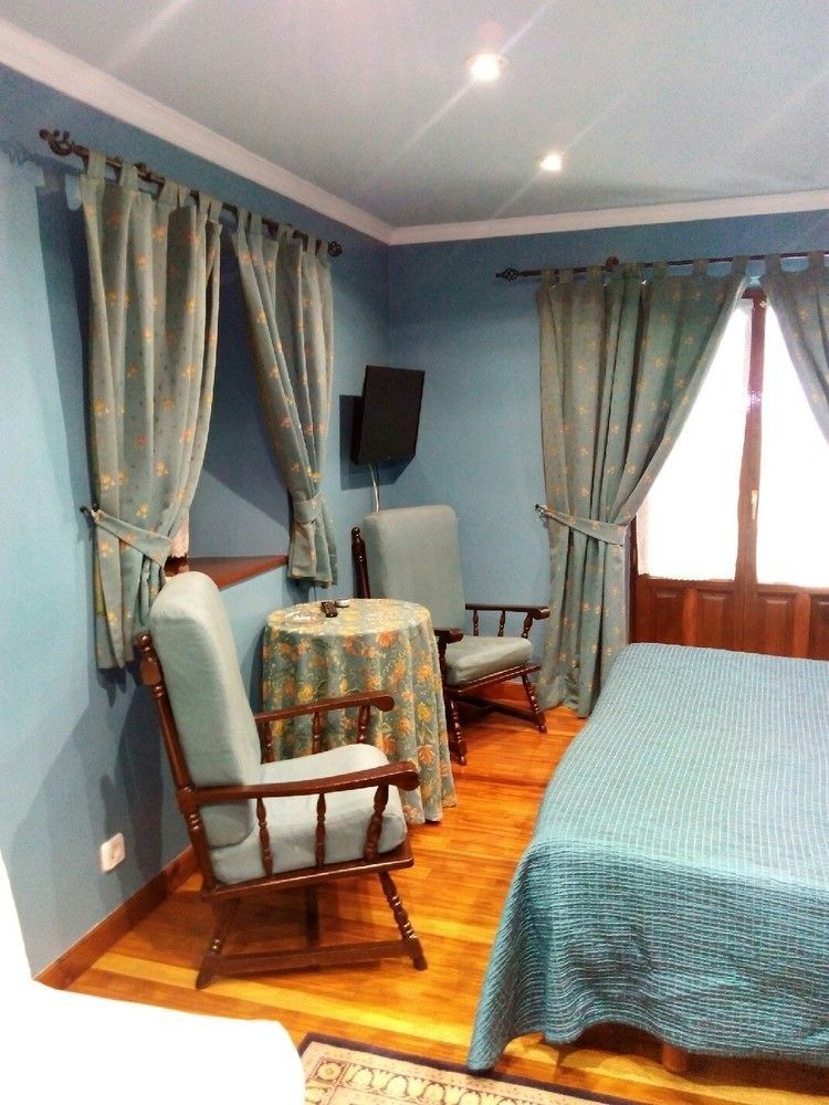 Urrezko Ametsa Guest House Sopuerta Ngoại thất bức ảnh